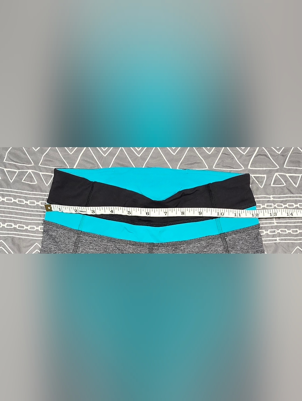 Lululemon Run Inspire Tight Cropped Leggings Size 4 - Picture 7 of 8
